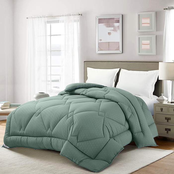Luxury winter Comforter